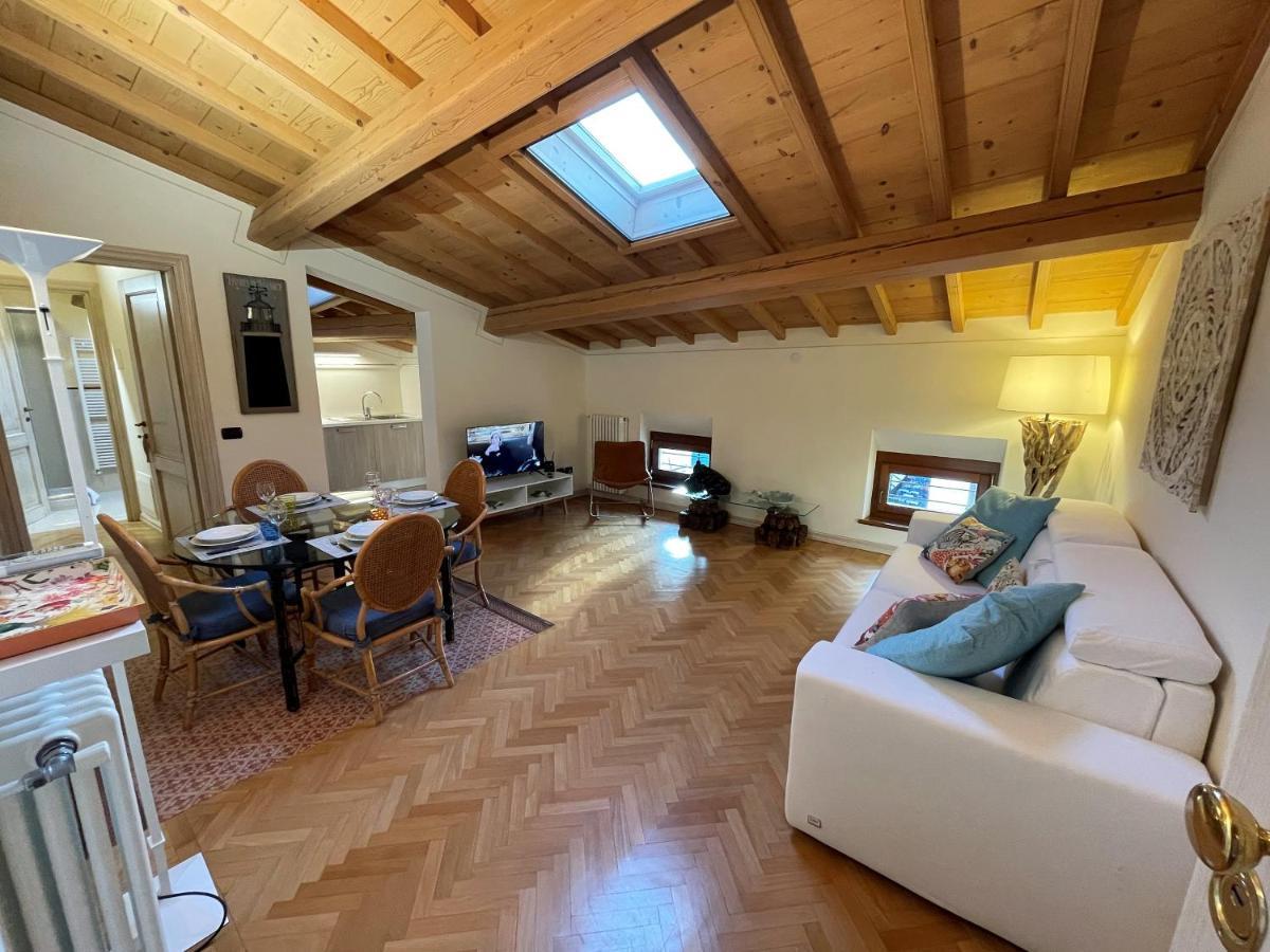 Appartement Attic 1 Centro Storico à Peschiera del Garda Extérieur photo