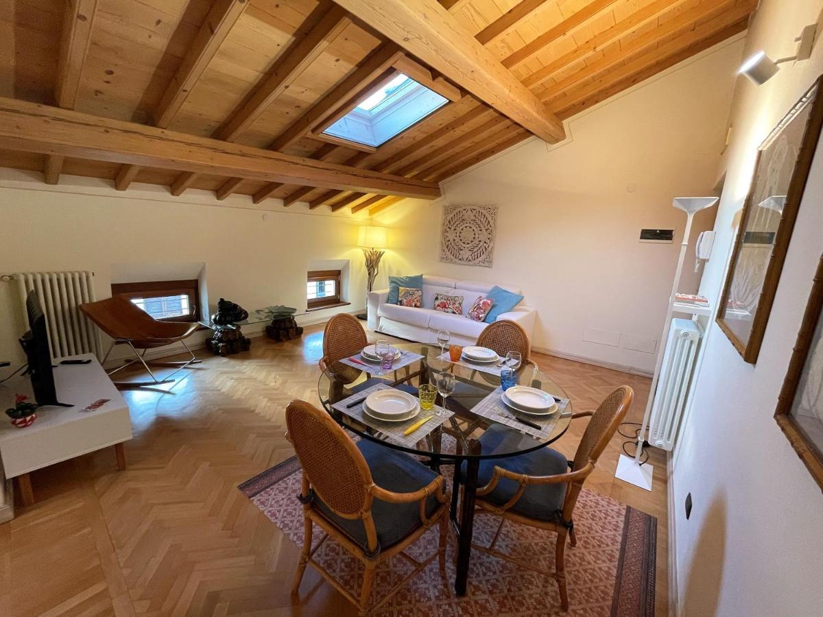 Appartement Attic 1 Centro Storico à Peschiera del Garda Extérieur photo